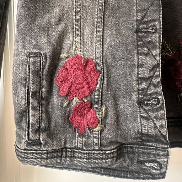 Aeropostale Black Denim Jacket XS With Red Floral Embroidery Button-Down - Picture 5 of 8